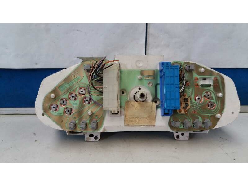 Recambio de cuadro instrumentos para ford fiesta berlina referencia OEM IAM 96FB-10C956-BA  