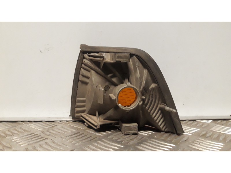 Recambio de piloto delantero derecho para bmw serie 3 compacto (e36) 316i referencia OEM IAM 63138353278  