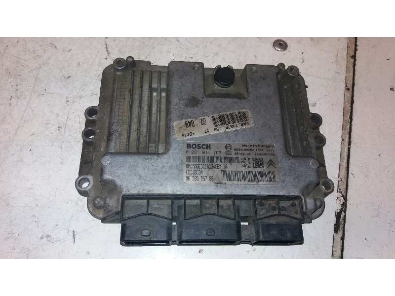 Recambio de centralita motor uce para peugeot 206 berlina x-line referencia OEM IAM 0281011783  