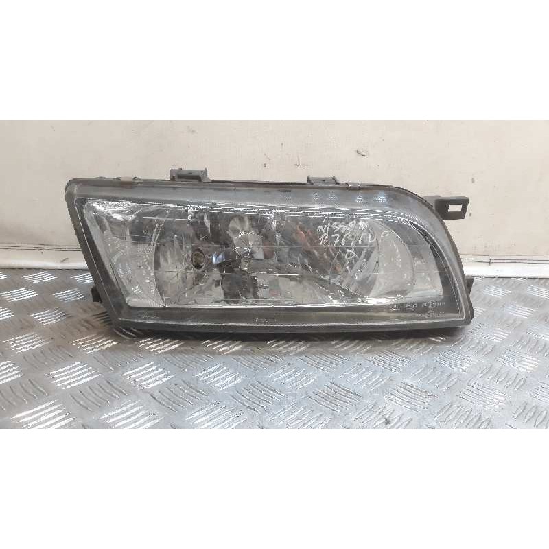 Recambio de faro derecho para nissan almera (n15) gx referencia OEM IAM   