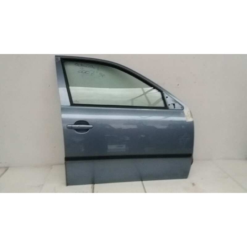 Recambio de puerta delantera derecha para skoda octavia berlina (1u2) 1.4 referencia OEM IAM 1U4831052 GRIS 