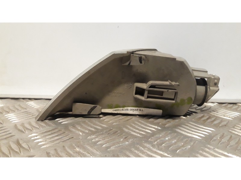 Recambio de piloto delantero derecho para citroën xantia berlina 1.9 td seduction referencia OEM IAM   