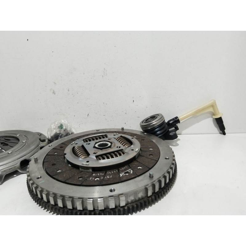 KIT EMBRAGUE 845077 A6070301205 123003948R - imagen 2