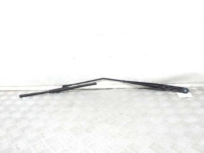 Recambio de brazo limpia delantero derecho para volkswagen caddy ka/kb (2k) life referencia OEM IAM   