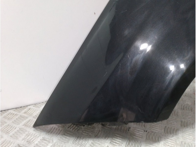 Recambio de aleta delantera izquierda para fiat linea (110) easy referencia OEM IAM 0051926109 NEGRO 