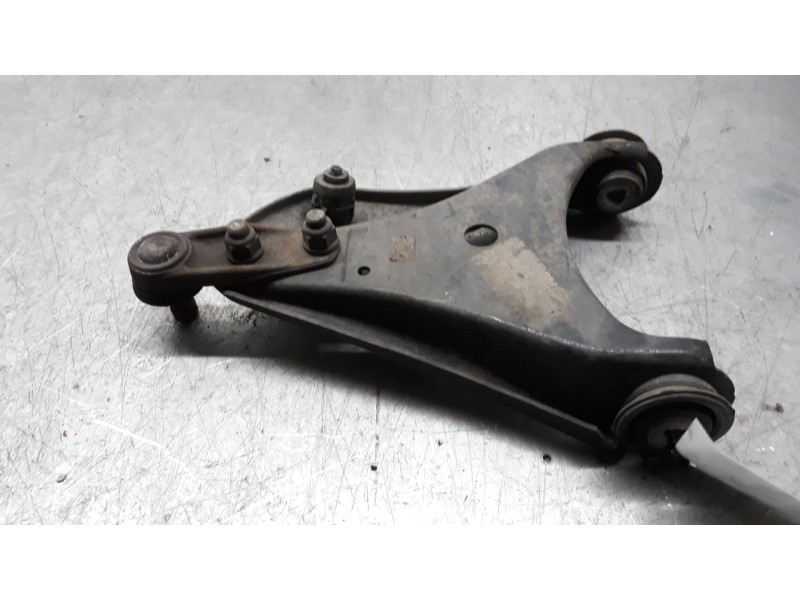 Recambio de brazo suspension inferior delantero izquierdo para renault kangoo (f/kc0) alize referencia OEM IAM   