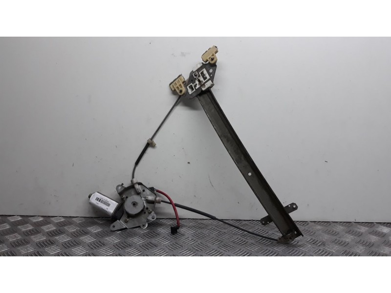 Recambio de elevalunas delantero izquierdo para nissan primera berlina (p11) slx referencia OEM IAM  5P 