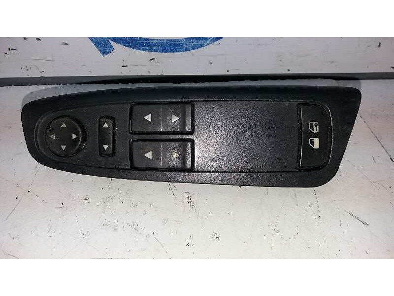Recambio de mando elevalunas delantero izquierdo para fiat stilo (192) 1.6 16v dynamic referencia OEM IAM 0735397097  