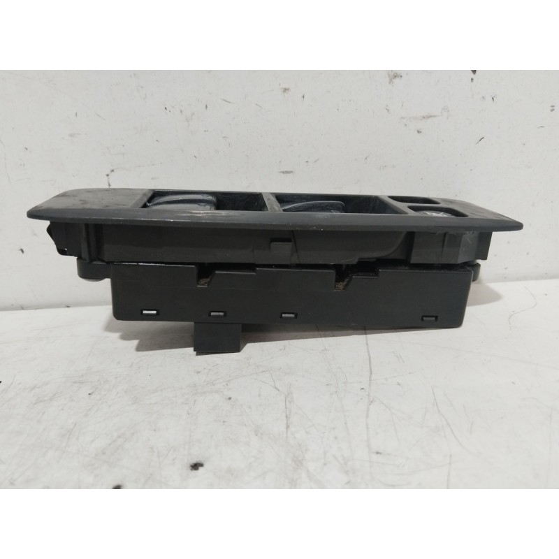 MANDO ELEVALUNAS DELANTERO IZQUIERDO 25401AV640  - imagen 3