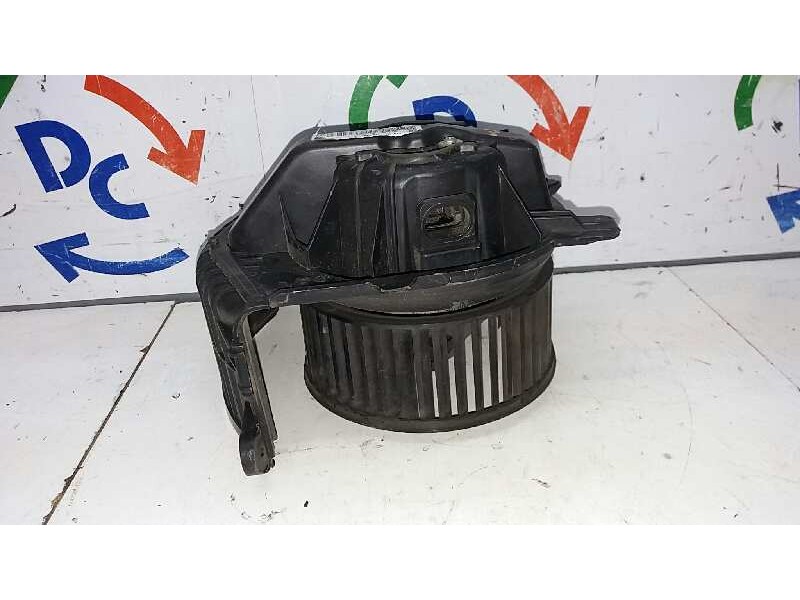 Recambio de motor calefaccion para renault grand scenic jmj4 referencia OEM IAM J84AC  