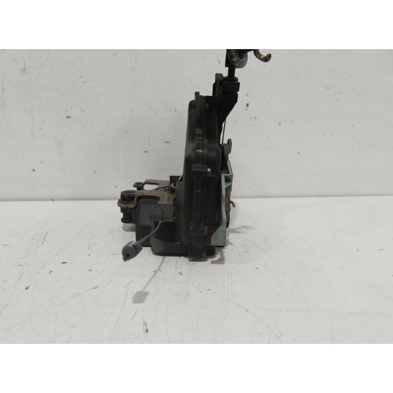 CERRADURA PUERTA TRASERA IZQUIERDA 057L0839015  - imagen 4