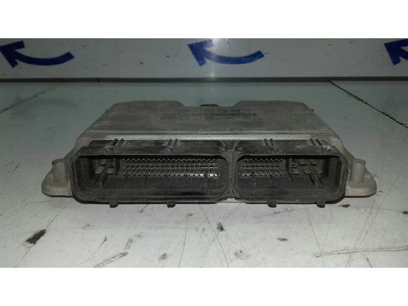 Recambio de centralita motor uce para seat leon (1m1) signo referencia OEM IAM 0281010683 48770 BOSCH