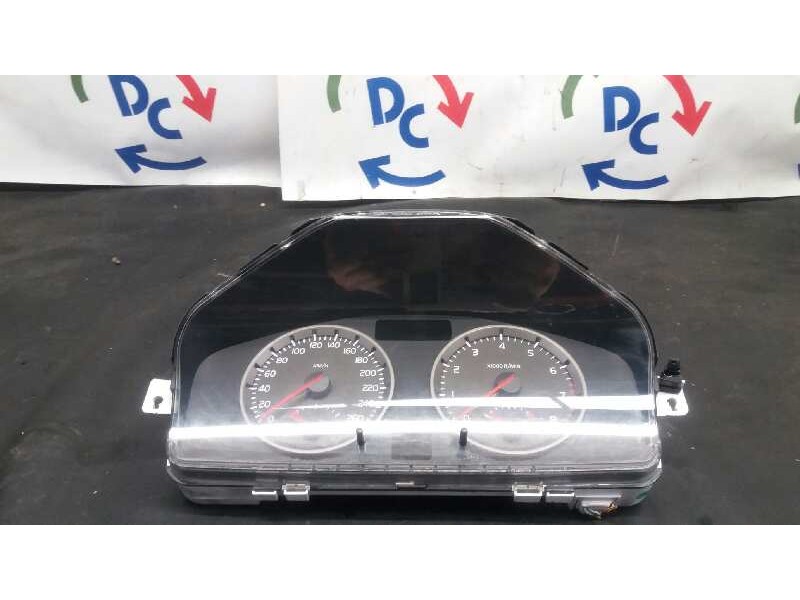 Recambio de cuadro instrumentos para volvo v50 familiar 1.8 momentum referencia OEM IAM 30710071  
