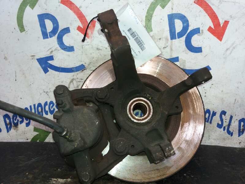 Recambio de mangueta delantera derecha para renault modus 4/1390 referencia OEM IAM   