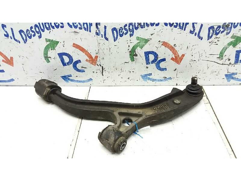 Recambio de brazo suspension inferior delantero izquierdo para chrysler voyager (gs) 2.4 referencia OEM IAM 04694761AC  