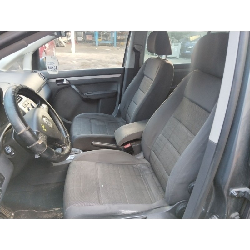 VOLKSWAGEN TOURAN (1T1, 1T2) - imagen 6