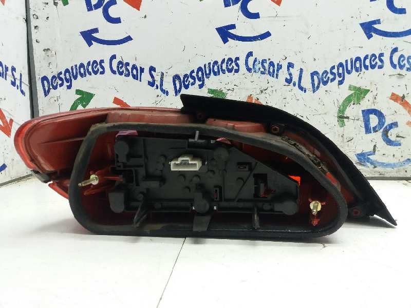 Recambio de piloto trasero derecho para peugeot 406 berlina (s1/s2) sr referencia OEM IAM 6351L5   Recambio de piloto trasero derecho para peugeot 406 berlina (s1/s2) sr referencia OEM IAM 6351L5