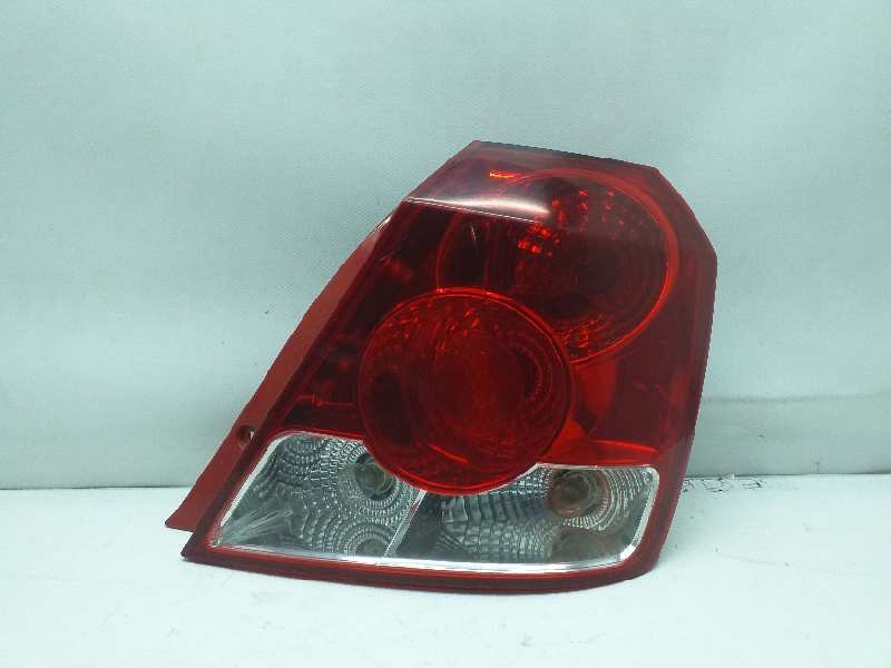 Recambio de piloto trasero derecho para daewoo kalos 1.2 se referencia OEM IAM 96540269  