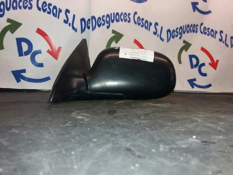 Recambio de retrovisor izquierdo para toyota carina (t19) 2.0 d xl (5-ptas.) referencia OEM IAM  MANUAL 