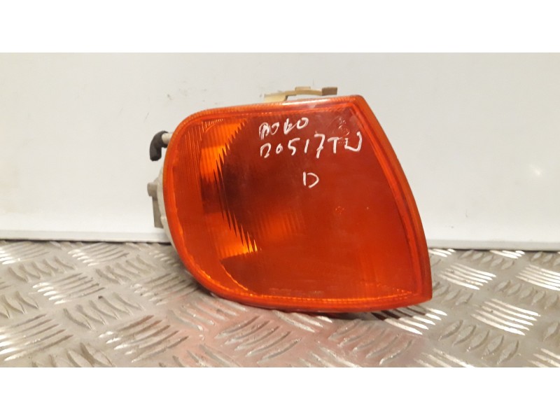 Recambio de piloto delantero derecho para volkswagen polo berlina (6n1) concept referencia OEM IAM   