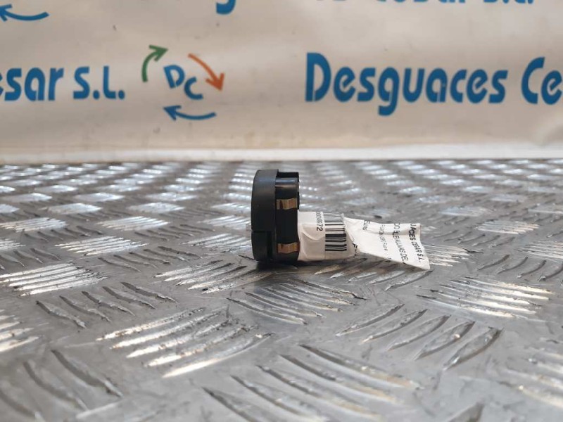 Recambio de mando elevalunas delantero derecho para ford fusion (cbk) futura referencia OEM IAM   