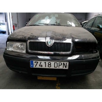 SKODA OCTAVIA BERLINA (1U2)