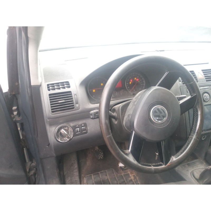 VOLKSWAGEN TOURAN (1T1, 1T2) - imagen 3