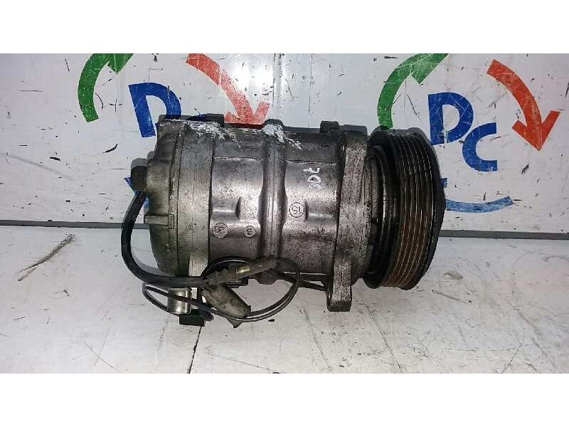 Recambio de compresor aire acondicionado para volvo serie 850 2.5 20v berlina referencia OEM IAM 8601533  