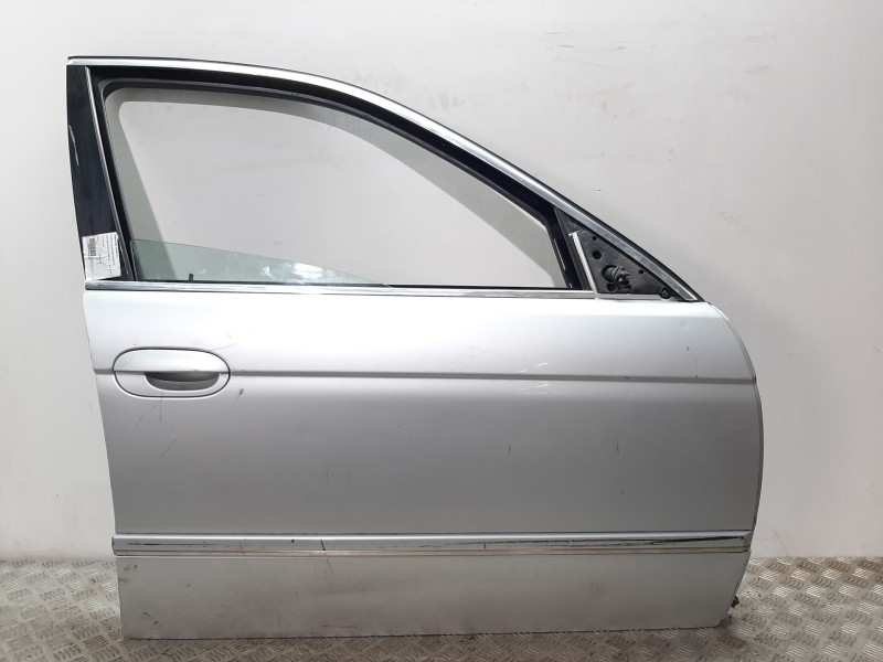 Recambio de puerta delantera derecha para bmw serie 5 berlina (e39) 520d referencia OEM IAM  PLATA 