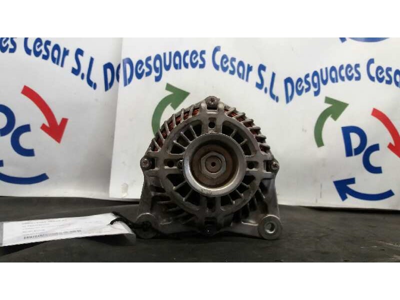 Recambio de alternador para nissan nv 200 (m20) kombi comfort referencia OEM IAM 23100BC00A  