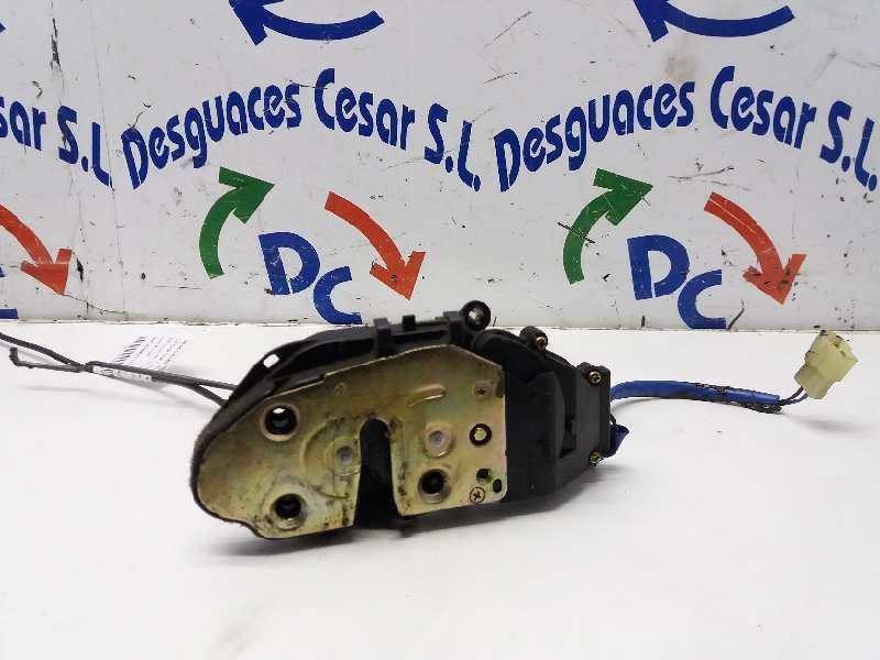 Recambio de cerradura puerta delantera derecha para kia carnival td ls referencia OEM IAM 3K56B88575A  