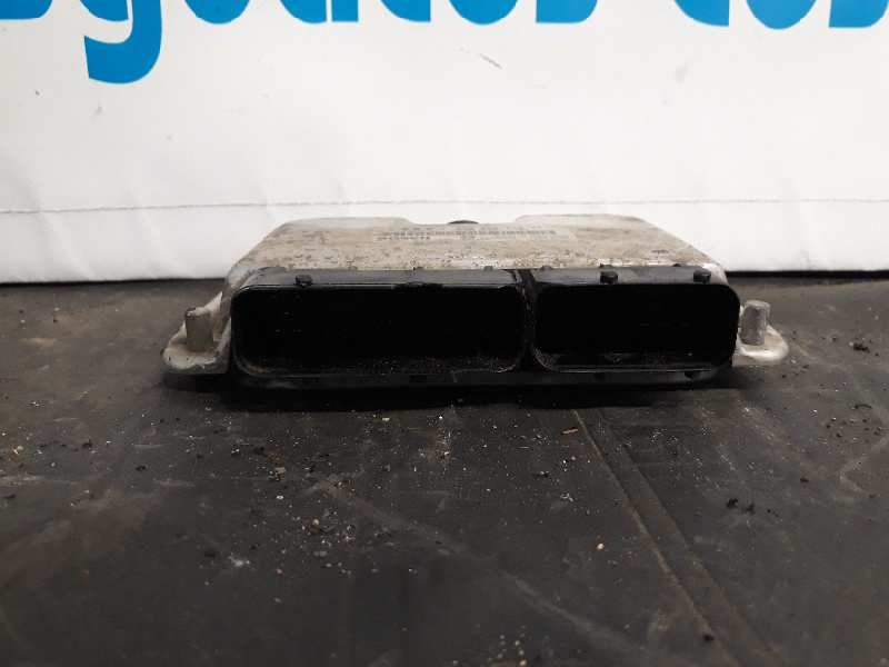 Recambio de centralita motor uce para audi a3 (8l) 1.9 tdi ambiente referencia OEM IAM 038906019GC  