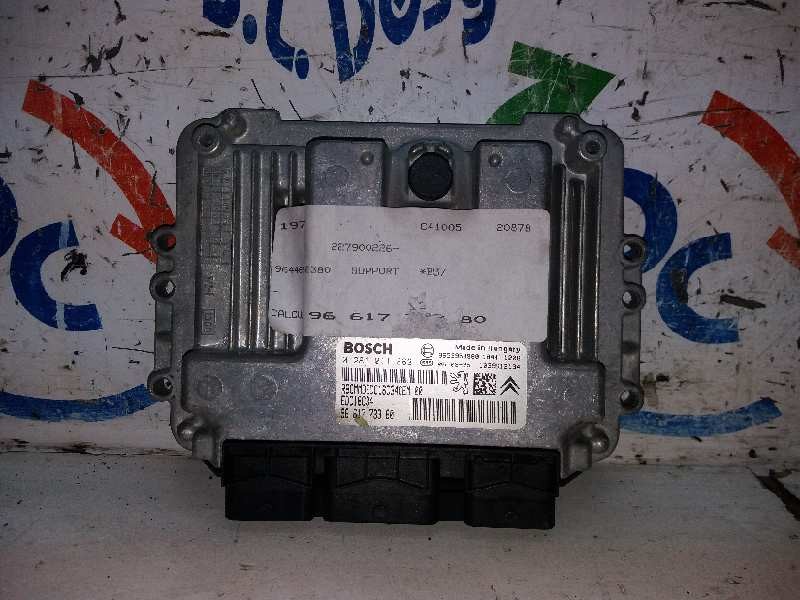 Recambio de centralita motor uce para citroën c4 berlina lx referencia OEM IAM 9653958980  