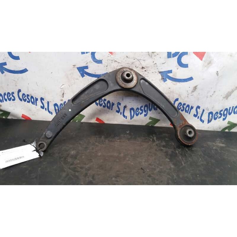 Recambio de brazo suspension inferior delantero izquierdo para peugeot 307 (s1) xs referencia OEM IAM 3520S2  