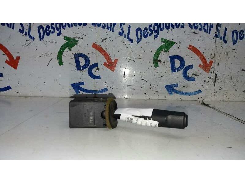 Recambio de mando limpia para peugeot 206 berlina xs referencia OEM IAM 96049597ZL  