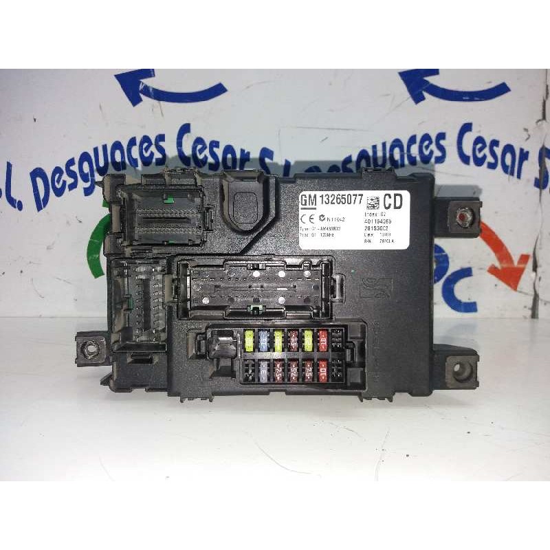 Recambio de caja reles / fusibles para opel corsa d cosmo referencia OEM IAM 13265077 28153002 