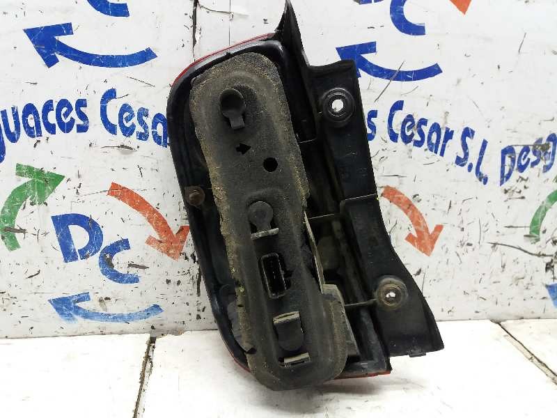Recambio de piloto trasero derecho para nissan micra (k12e) acenta referencia OEM IAM 26554AX720  