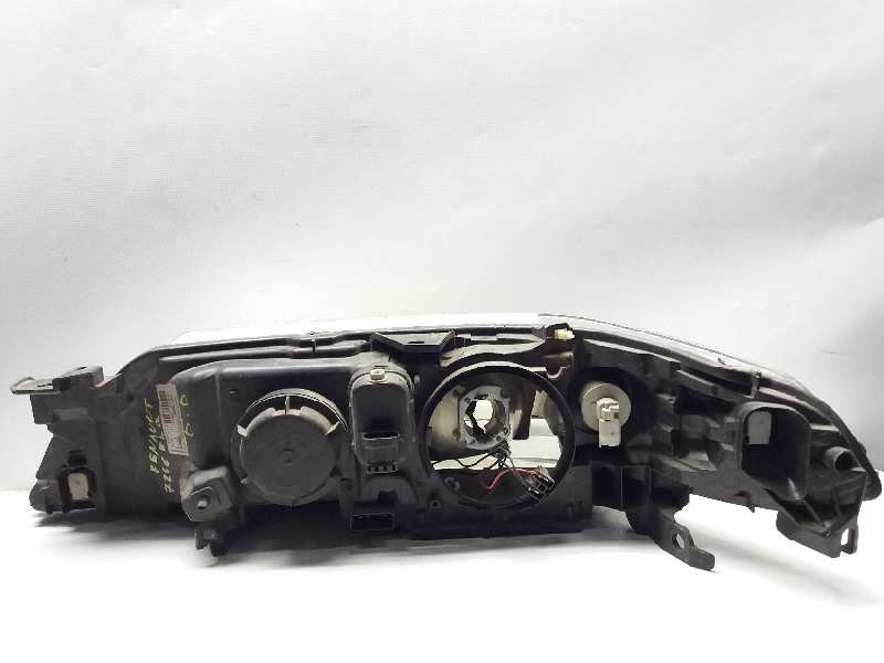 Recambio de faro derecho para renault laguna (b56) 1.6 16v rt referencia OEM IAM 7701047881  