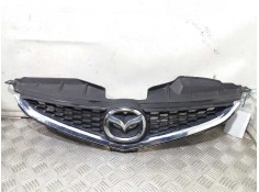 Recambio de rejilla delantera para mazda premacy (cp) td active referencia OEM IAM   