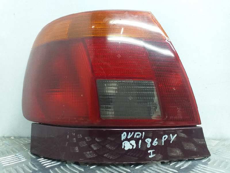 Recambio de piloto trasero izquierdo para audi a4 berlina (b5) 1.8 referencia OEM IAM 8D0945111A  