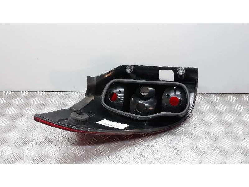 Recambio de piloto trasero derecho para renault laguna ii grandtour (kg0) dynamique referencia OEM IAM 8200703489  