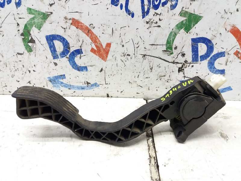 Recambio de pedal acelerador para citroën c3 1.4 hdi sx plus referencia OEM IAM 1601L2  