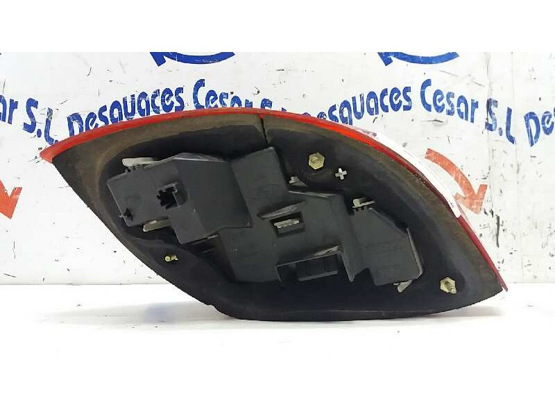 Recambio de piloto trasero derecho para ford ka (ccq) básico referencia OEM IAM 1105788  