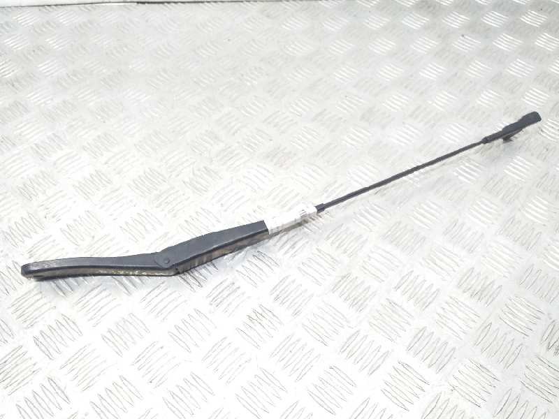 Recambio de brazo limpia delantero derecho para opel astra twin top cosmo referencia OEM IAM   