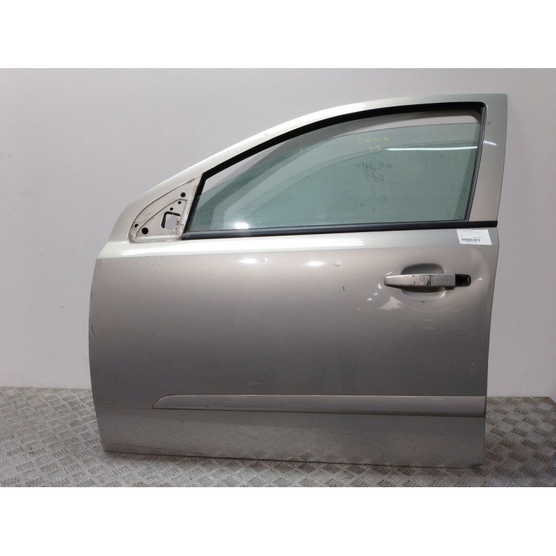 Recambio de puerta delantera izquierda para opel astra twin top cosmo referencia OEM IAM  BEIGE 