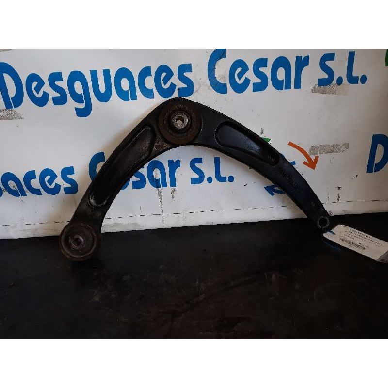 Recambio de brazo suspension inferior delantero derecho para peugeot 307 berlina (s2) d-sign referencia OEM IAM   