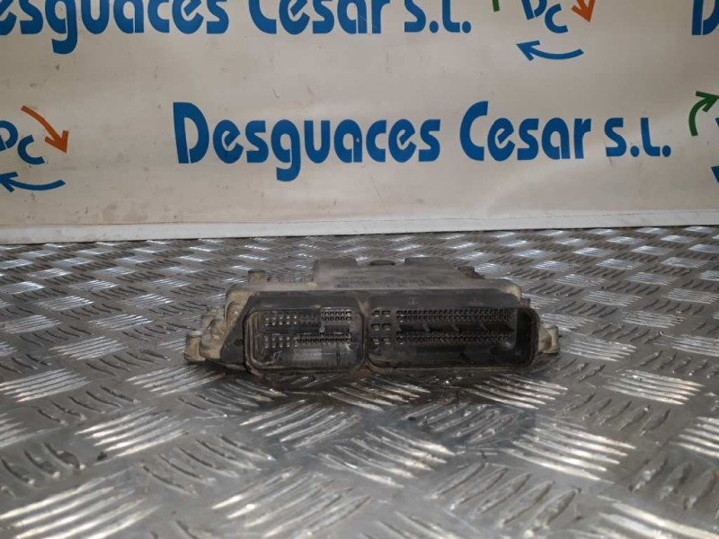 Recambio de centralita motor uce para opel astra g berlina club referencia OEM IAM 281011380  