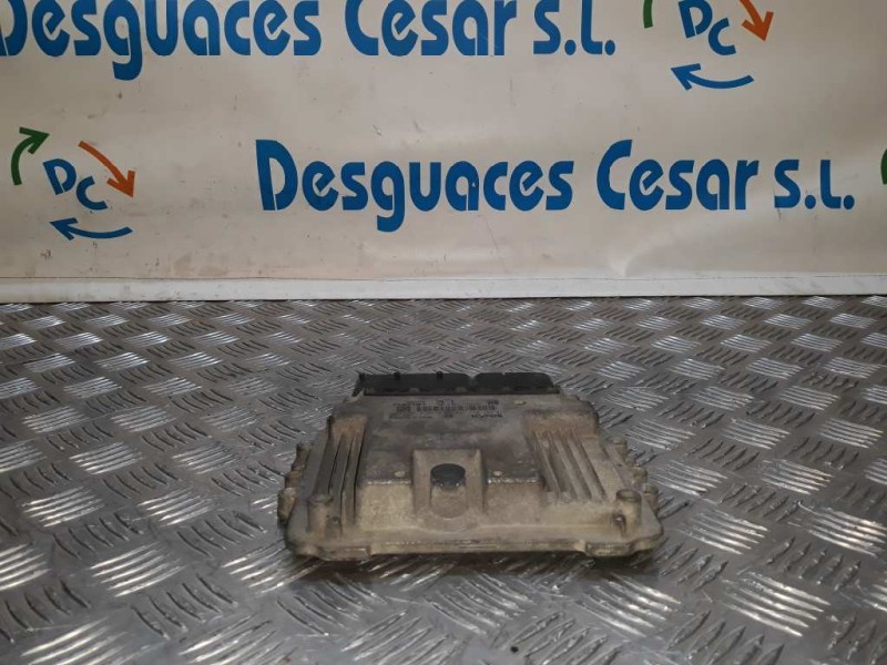 Recambio de centralita motor uce para opel astra g berlina club referencia OEM IAM 281011380  