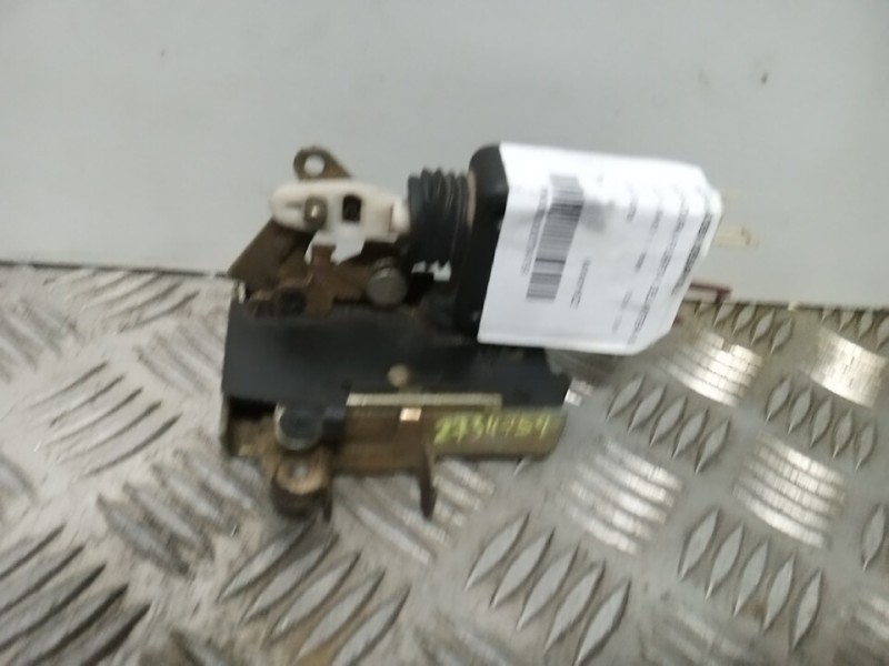 Recambio de cerradura puerta delantera derecha para citroën saxo 1.1 image referencia OEM IAM   