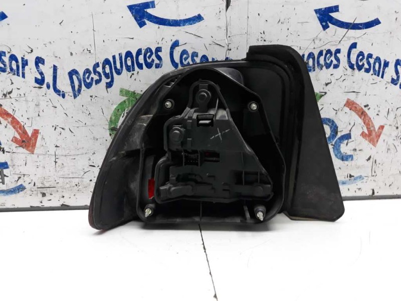 Recambio de piloto trasero derecho para mg serie 45 (rt) classic (5-ptas.) referencia OEM IAM ZUA000700  